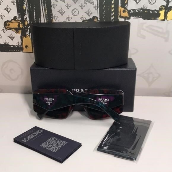 New Authentic Prada PR 15YS Sunglasses – Scarlet Tortoise with Dark Gray Lenses - Picture 3 of 13